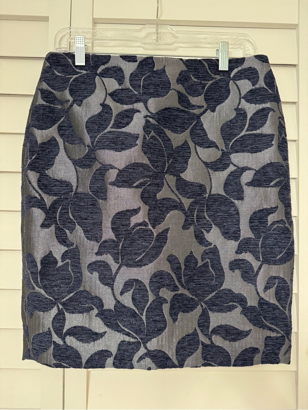 Ann Taylor Navy Floral Jacquard Pencil Skirt